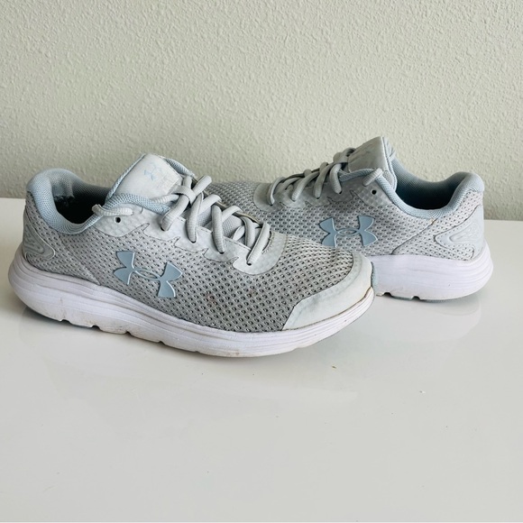 Under Armour women ' Light Gray Sneakers - Picture 1 of 10